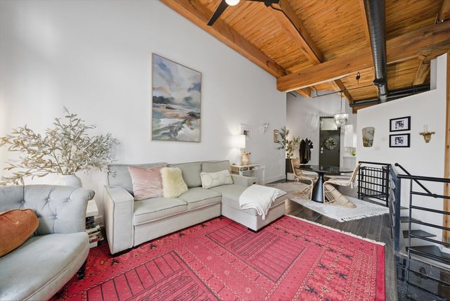 1740 N Marshfield Avenue 8, Chicago, IL 60622