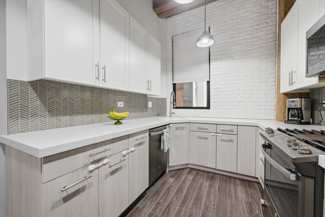 1740 N Marshfield Avenue 8, Chicago, IL 60622