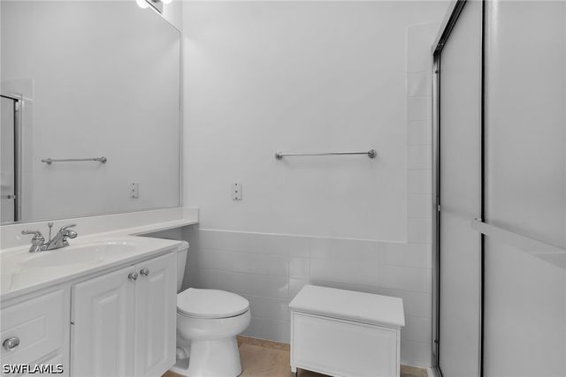 7935 Valentina CT, Naples, FL 34114