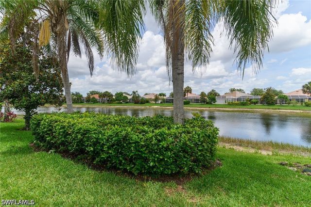 7935 Valentina CT, Naples, FL 34114