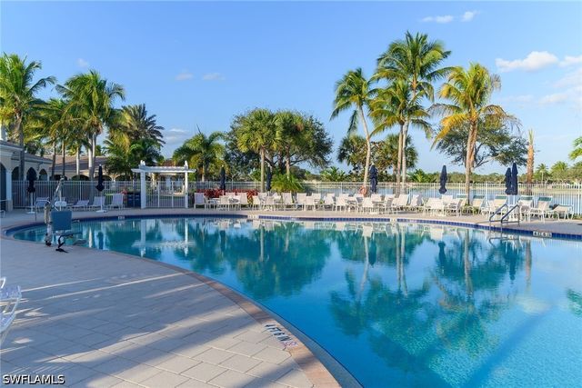 7935 Valentina CT, Naples, FL 34114
