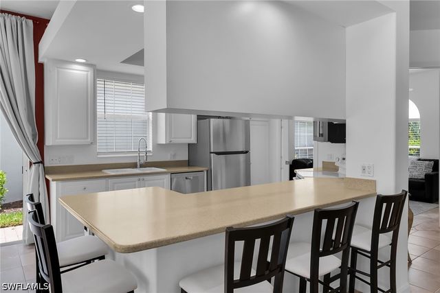 7935 Valentina CT, Naples, FL 34114