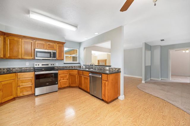 2230 Wildberry Ln, Auburn, CA 95603