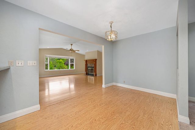 2230 Wildberry Ln, Auburn, CA 95603