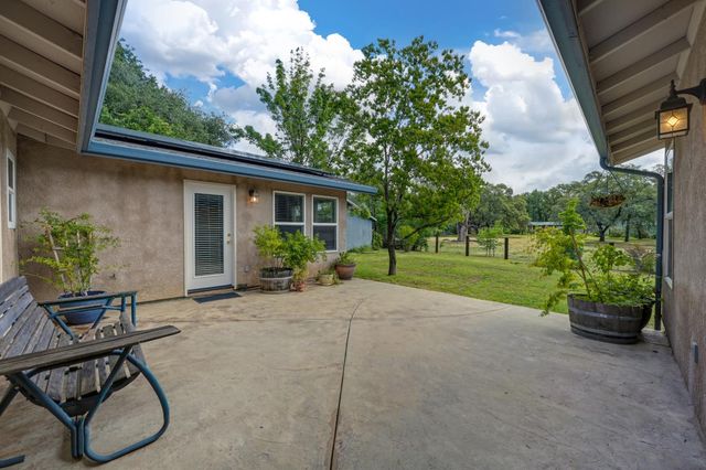 2230 Wildberry Ln, Auburn, CA 95603