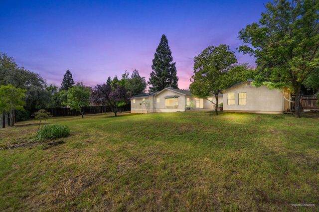2230 Wildberry Ln, Auburn, CA 95603
