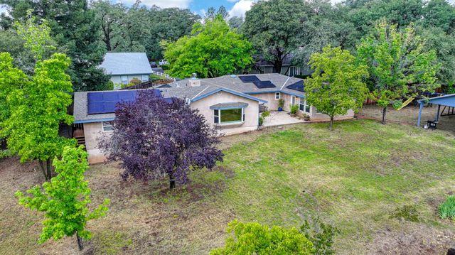 2230 Wildberry Ln, Auburn, CA 95603
