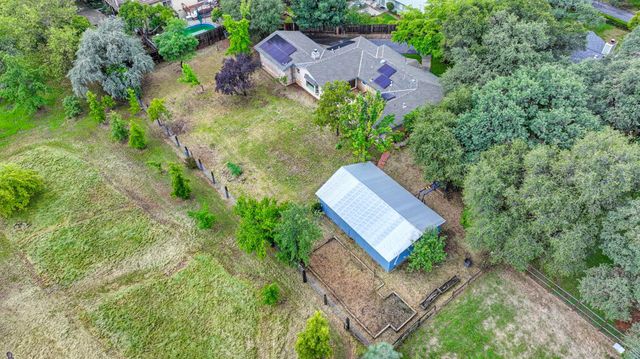 2230 Wildberry Ln, Auburn, CA 95603