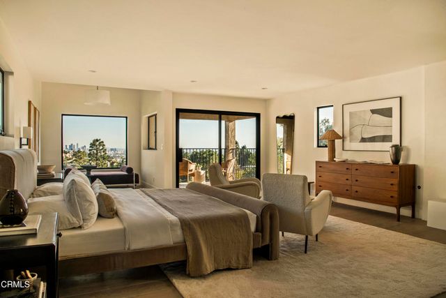 2994 Durand Drive, Los Angeles, CA 90068