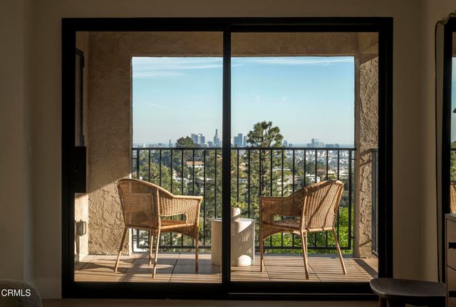 2994 Durand Drive, Los Angeles, CA 90068