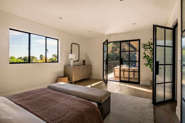 2994 Durand Drive, Los Angeles, CA 90068