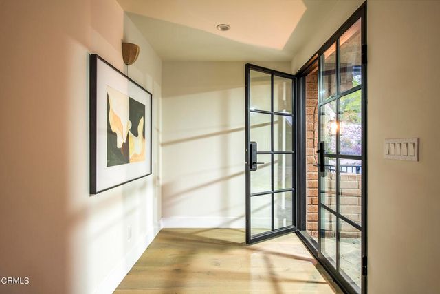 2994 Durand Drive, Los Angeles, CA 90068