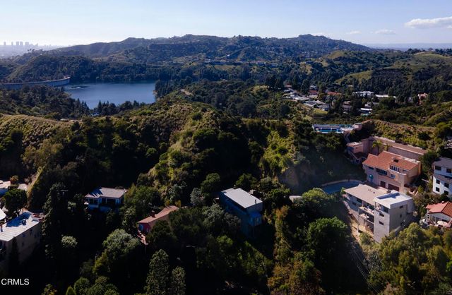 2994 Durand Drive, Los Angeles, CA 90068