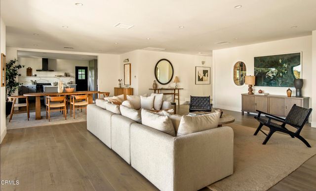 2994 Durand Drive, Los Angeles, CA 90068