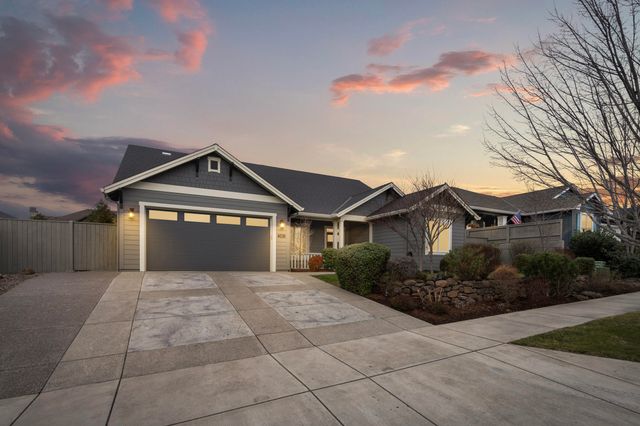 4035 Crystal Springs Drive, Medford, OR 97504