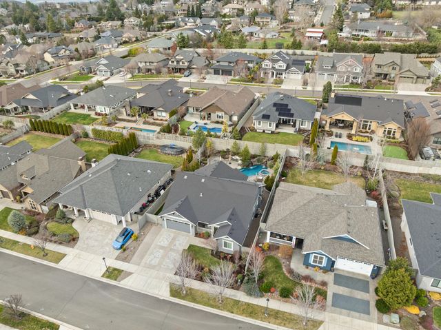 4035 Crystal Springs Drive, Medford, OR 97504