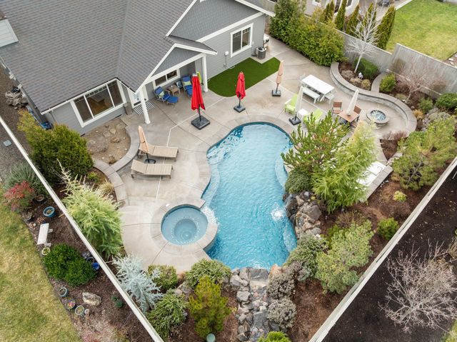 4035 Crystal Springs Drive, Medford, OR 97504