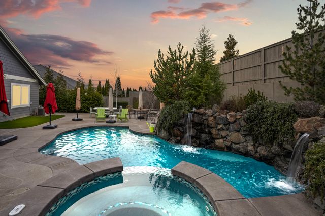 4035 Crystal Springs Drive, Medford, OR 97504