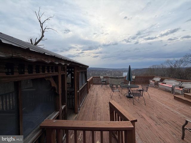 420 COON HOLLOW TRL, Hedgesville, WV 25427