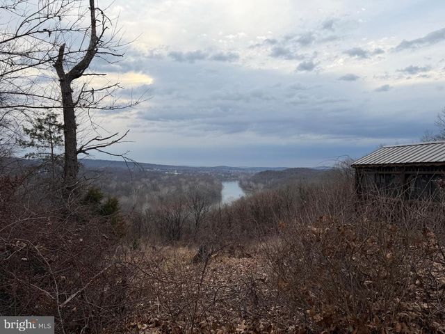 420 COON HOLLOW TRL, Hedgesville, WV 25427