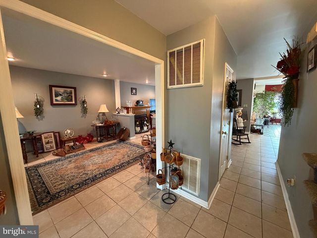 420 COON HOLLOW TRL, Hedgesville, WV 25427