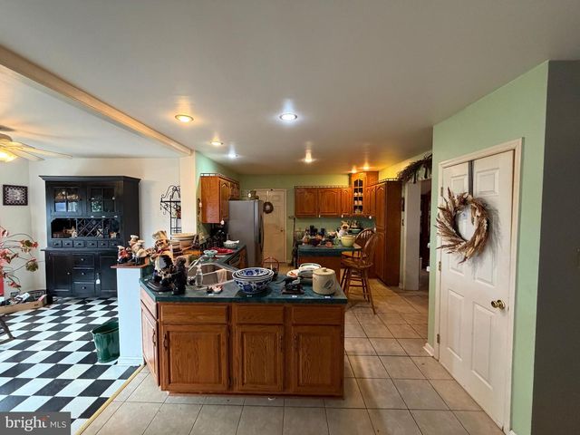 420 COON HOLLOW TRL, Hedgesville, WV 25427