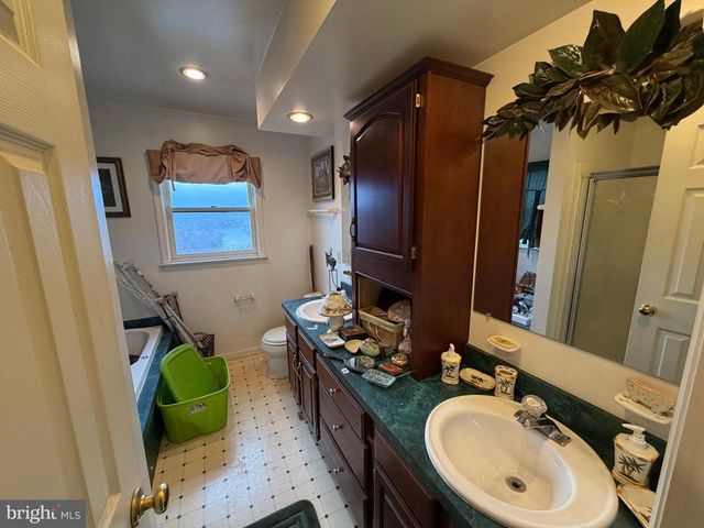 420 COON HOLLOW TRL, Hedgesville, WV 25427