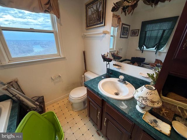 420 COON HOLLOW TRL, Hedgesville, WV 25427