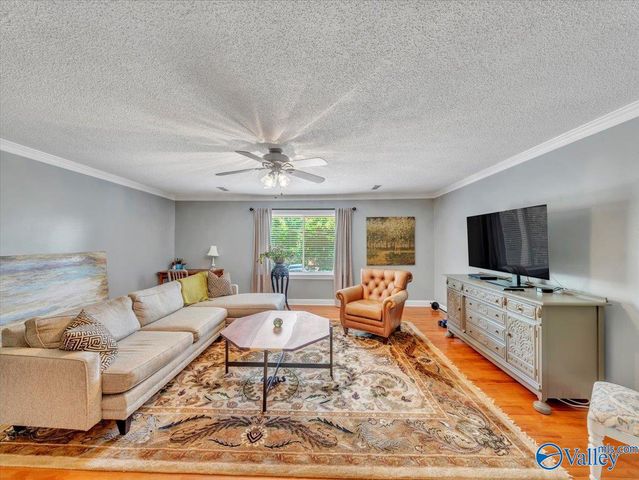 2101 Wyeth Drive, Guntersville, AL 35976