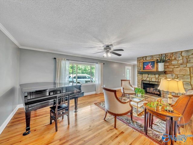2101 Wyeth Drive, Guntersville, AL 35976