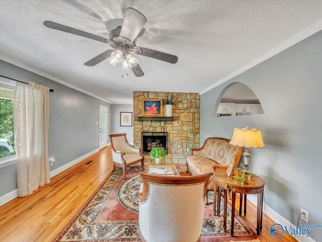 2101 Wyeth Drive, Guntersville, AL 35976