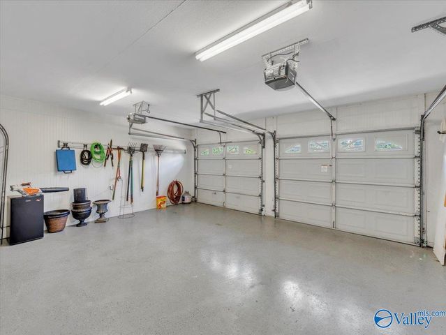 2101 Wyeth Drive, Guntersville, AL 35976