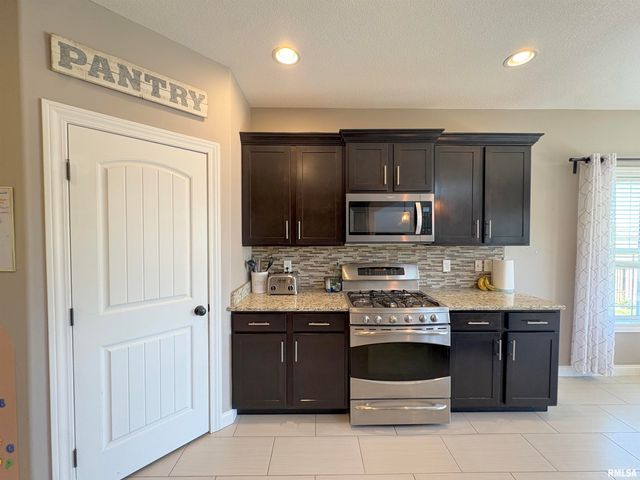 609 VICTORIA Drive, Washington, IL 61571