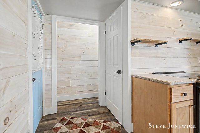 8261 Cottonwood Drive, Jenison, MI 49428
