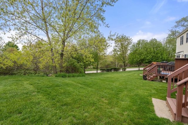 6 Azalea Ln 6, Grafton, MA 01519