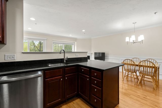 6 Azalea Ln 6, Grafton, MA 01519