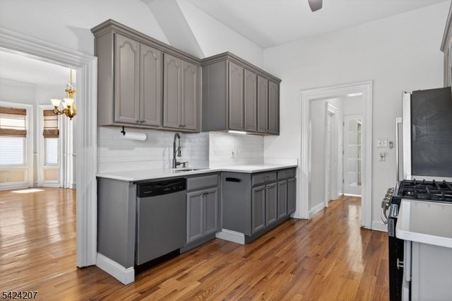 591 Barron Ave, Woodbridge Twp., NJ 07095