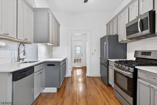 591 Barron Ave, Woodbridge Twp., NJ 07095