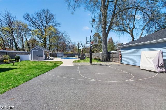 591 Barron Ave, Woodbridge Twp., NJ 07095