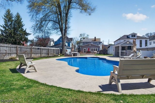 591 Barron Ave, Woodbridge Twp., NJ 07095