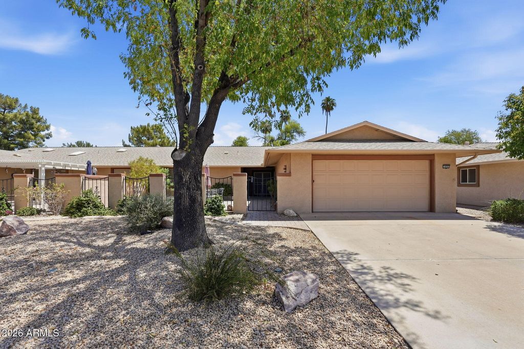 19201 N CONCHO Circle, Sun City, AZ 85373 — photo 2