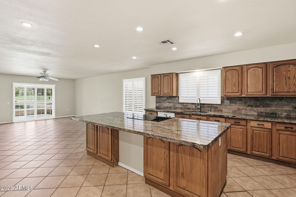 19201 N CONCHO Circle, Sun City, AZ 85373 — photo 5