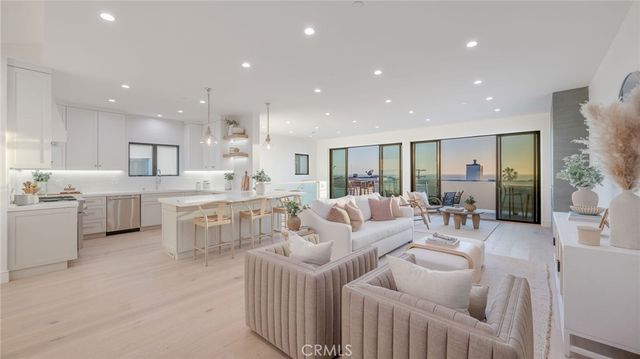 89 Bayview, Manhattan Beach, CA 90266