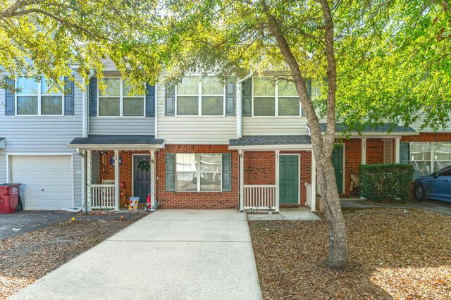 157 Swaying Pine Court, Crestview, FL 32539