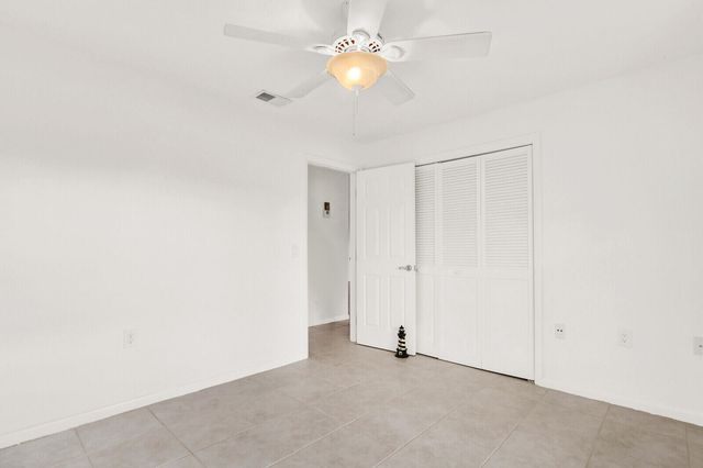 3 SE Paddock Circle, Tequesta, FL 33469