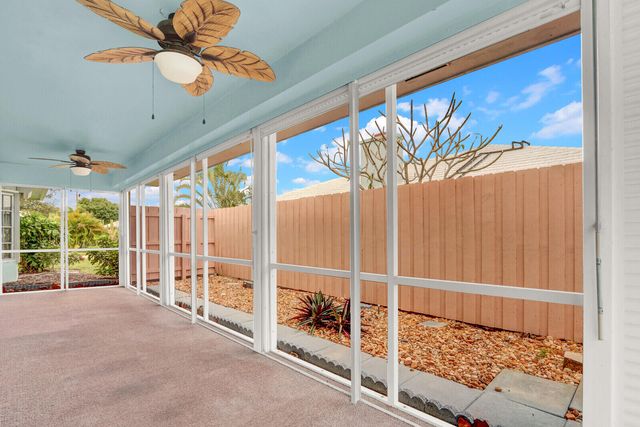 3 SE Paddock Circle, Tequesta, FL 33469