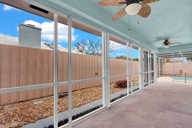 3 SE Paddock Circle, Tequesta, FL 33469