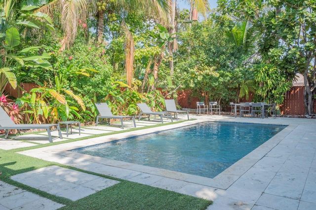 443 NE 71st St, Miami, FL 33138