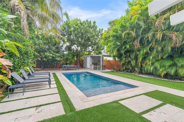 443 NE 71st St, Miami, FL 33138