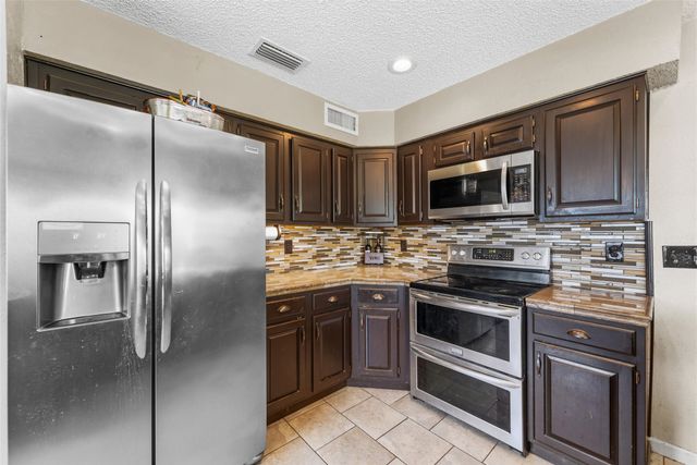 6116 Glacier Court, Mesquite, TX 75150